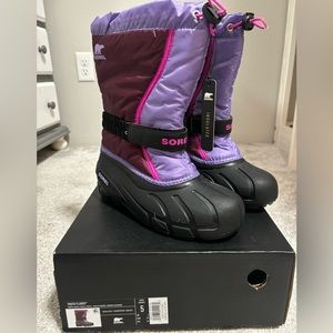 Brand new with box Sorel youth flurry winter boots. Youth girls size 5. $45
